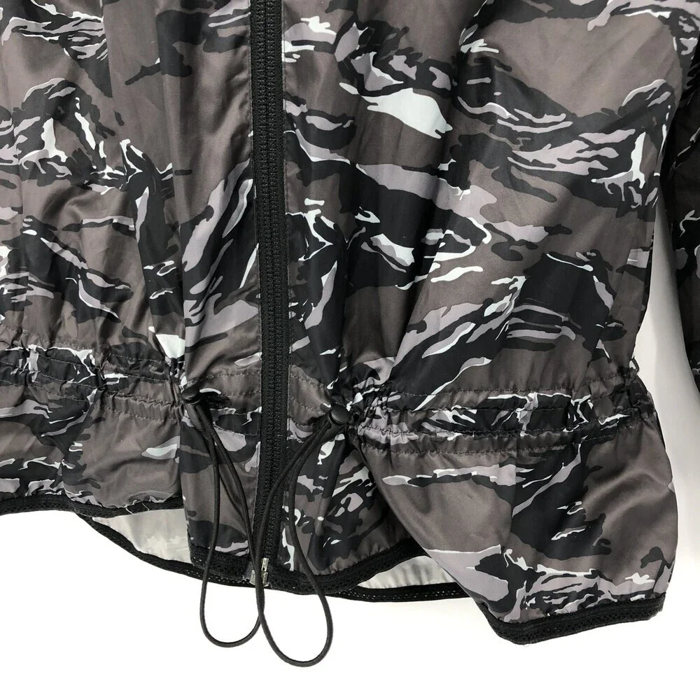 Nike Packable Camouflage Hooded Windbreaker Full Zip Trail Running Jacket Small